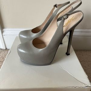 ⛔️SOLD⛔️Yves Saint Laurent Tribtoo 105 slingback stone beige size 38.5